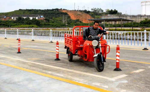 田陽(yáng)銘誠(chéng)摩托車(chē)駕駛員培訓(xùn)學(xué)校隆重開(kāi)業(yè)啦
